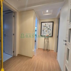 Apartamento com 198m², 3 dormitórios, 2 vagas, no bairro Centro em Caxias do Sul para Comprar
