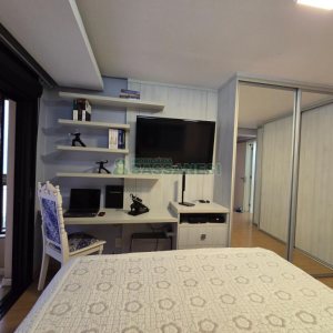 Apartamento com 198m², 3 dormitórios, 2 vagas, no bairro Centro em Caxias do Sul para Comprar