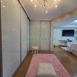 Apartamento com 198m², 3 dormitórios, 2 vagas, no bairro Centro em Caxias do Sul para Comprar