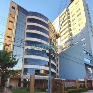Apartamento com 198m², 3 dormitórios, 2 vagas, no bairro Centro em Caxias do Sul para Comprar