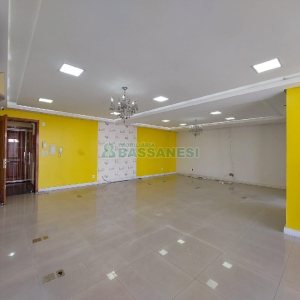 Sala com 61m², no bairro Centro em Caxias do Sul para Alugar
