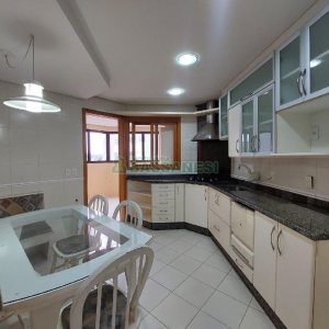 Apartamento com 115m², 3 dormitórios, 2 vagas, no bairro Jardim América em Caxias do Sul para Alugar ou Comprar