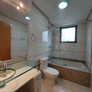 Apartamento com 115m², 3 dormitórios, 2 vagas, no bairro Jardim América em Caxias do Sul para Alugar ou Comprar