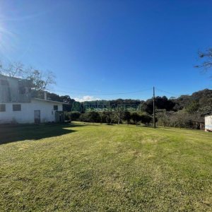 Chácara com 1200m², no bairro 3 Legua em Caxias do Sul para Comprar