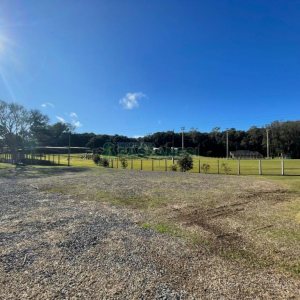 Chácara com 1200m², no bairro 3 Legua em Caxias do Sul para Comprar