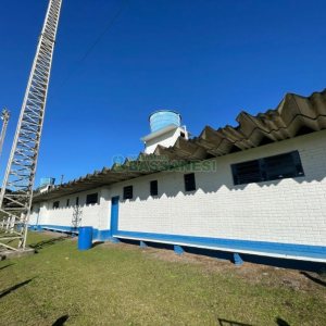 Chácara com 1200m², no bairro 3 Legua em Caxias do Sul para Comprar