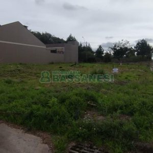 Terreno com 350m², no bairro Monte Bérico em Caxias do Sul para Comprar