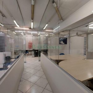 Sala Mobiliada com 250m², 2 vagas, no bairro Pio X em Caxias do Sul para Alugar