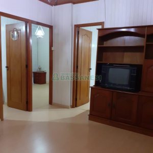 Casa com 340m², 3 dormitórios, 1 vaga, no bairro Centro em Caxias do Sul para Comprar