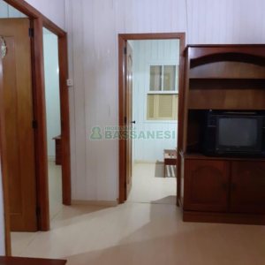 Casa com 340m², 3 dormitórios, 1 vaga, no bairro Centro em Caxias do Sul para Comprar