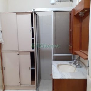 Casa com 340m², 3 dormitórios, 1 vaga, no bairro Centro em Caxias do Sul para Comprar