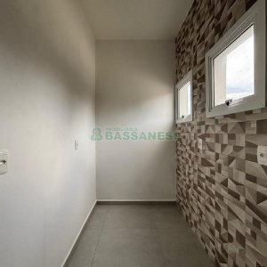 Loja com 118m², 1 vaga, no bairro Santa Catarina em Caxias do Sul para Alugar