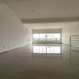 Loja com 118m², 1 vaga, no bairro Santa Catarina em Caxias do Sul para Alugar