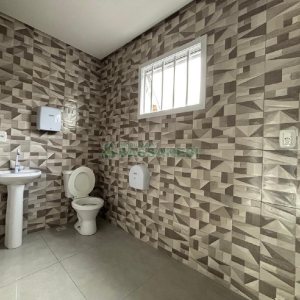 Loja com 118m², 1 vaga, no bairro Santa Catarina em Caxias do Sul para Alugar