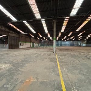 Pavilhão com 6000m², no bairro Santa Catarina em Caxias do Sul para Alugar