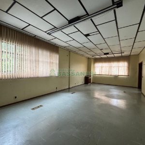 Pavilhão com 6000m², no bairro Santa Catarina em Caxias do Sul para Alugar