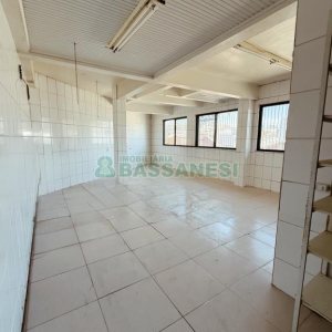 Loja com 321m², no bairro Santa Catarina em Caxias do Sul para Alugar