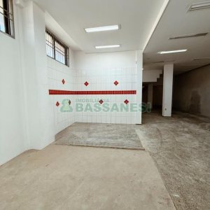 Loja com 321m², no bairro Santa Catarina em Caxias do Sul para Alugar