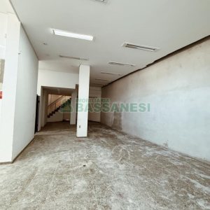 Loja com 321m², no bairro Santa Catarina em Caxias do Sul para Alugar