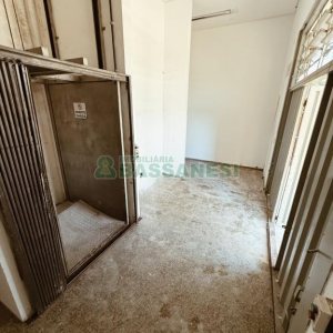 Loja com 321m², no bairro Santa Catarina em Caxias do Sul para Alugar