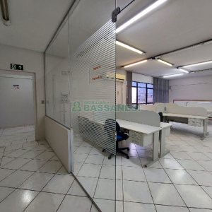 Sala Mobiliada com 250m², 2 vagas, no bairro Pio X em Caxias do Sul para Alugar