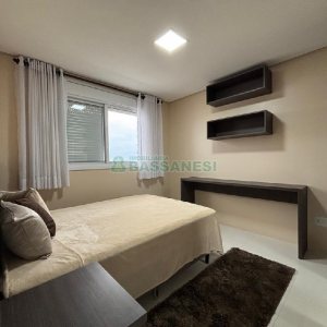 Apto Mobiliado com 46m², 1 dormitório, 1 vaga, no bairro Lourdes em Caxias do Sul para Alugar