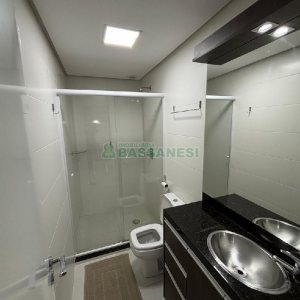 Apto Mobiliado com 46m², 1 dormitório, 1 vaga, no bairro Lourdes em Caxias do Sul para Alugar