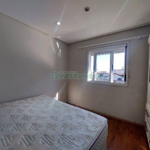 Sobrado Mobiliado com 70m², 2 dormitórios, 1 vaga, no bairro São Caetano em Caxias do Sul para Alugar