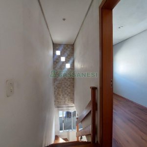 Sobrado Mobiliado com 70m², 2 dormitórios, 1 vaga, no bairro São Caetano em Caxias do Sul para Alugar