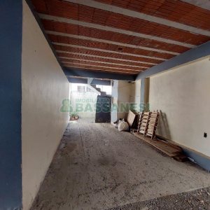 Sobrado Mobiliado com 70m², 2 dormitórios, 1 vaga, no bairro São Caetano em Caxias do Sul para Alugar