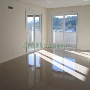 Apartamento com 123m², 3 dormitórios, 3 vagas, no bairro Santa Catarina em Caxias do Sul para Comprar