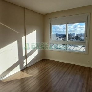 Apartamento com 123m², 3 dormitórios, 3 vagas, no bairro Santa Catarina em Caxias do Sul para Comprar