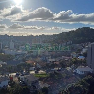 Apartamento com 123m², 3 dormitórios, 3 vagas, no bairro Santa Catarina em Caxias do Sul para Comprar