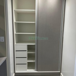 Kitinete com 41m², 1 dormitório, 1 vaga, no bairro Lourdes em Caxias do Sul para Comprar