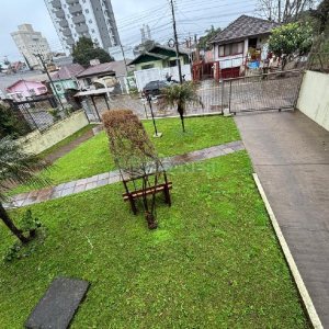 Apartamento com 80m², 3 dormitórios, 2 vagas, no bairro Petrópolis em Caxias do Sul para Alugar