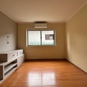 Apartamento com 80m², 3 dormitórios, 2 vagas, no bairro Petrópolis em Caxias do Sul para Alugar