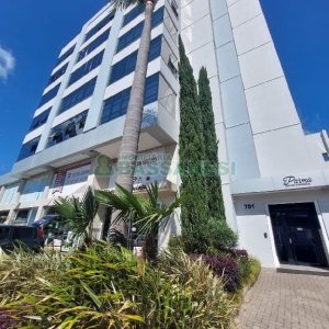 Sala com 55m², 1 vaga, no bairro Colina Sorriso em Caxias do Sul para Alugar