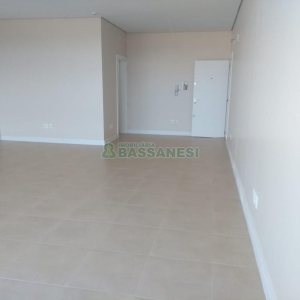 Sala com 55m², 1 vaga, no bairro Colina Sorriso em Caxias do Sul para Alugar