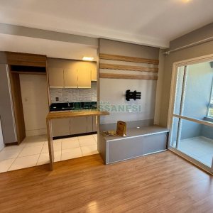 Apto Mobiliado com 75m², 2 dormitórios, 2 vagas, no bairro Lourdes em Caxias do Sul para Alugar