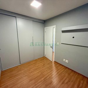 Apto Mobiliado com 75m², 2 dormitórios, 2 vagas, no bairro Lourdes em Caxias do Sul para Alugar