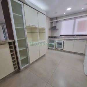 Apartamento com 154m², 3 dormitórios, 3 vagas, no bairro Madureira em Caxias do Sul para Alugar ou Comprar