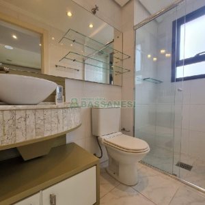 Apartamento com 154m², 3 dormitórios, 3 vagas, no bairro Madureira em Caxias do Sul para Alugar ou Comprar