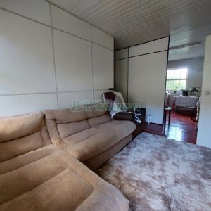 Casa com 306m², 3 dormitórios, 1 vaga, no bairro Pedancino em Caxias do Sul para Comprar