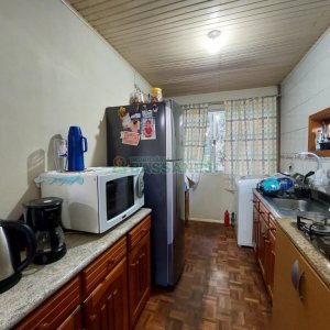 Casa com 306m², 3 dormitórios, 1 vaga, no bairro Pedancino em Caxias do Sul para Comprar