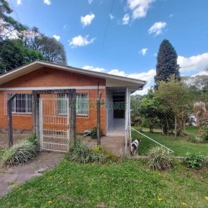 Casa com 306m², 3 dormitórios, 1 vaga, no bairro Pedancino em Caxias do Sul para Comprar