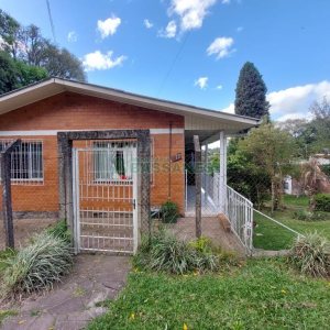 Casa com 306m², 3 dormitórios, 1 vaga, no bairro Pedancino em Caxias do Sul para Comprar