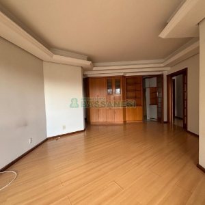 Apartamento com 140m², 3 dormitórios, 2 vagas, no bairro São Leopoldo em Caxias do Sul para Alugar