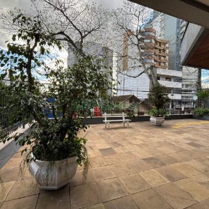 Apartamento com 140m², 3 dormitórios, 2 vagas, no bairro São Leopoldo em Caxias do Sul para Alugar