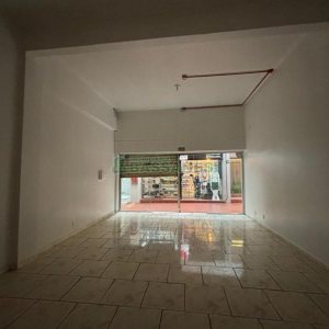 Loja com 70m², no bairro São Pelegrino em Caxias do Sul para Alugar