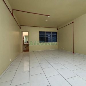 Loja com 70m², no bairro São Pelegrino em Caxias do Sul para Alugar